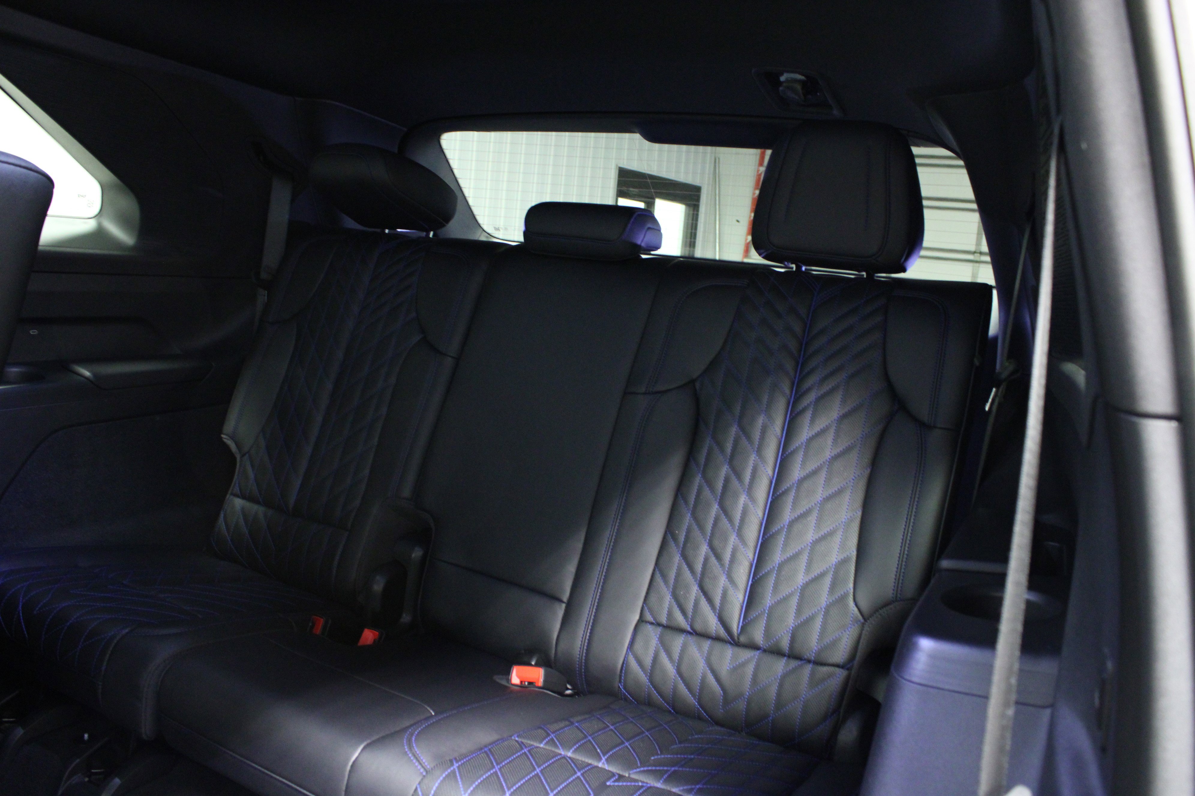 2025 Cadillac Escalade IQ Luxury photo 13