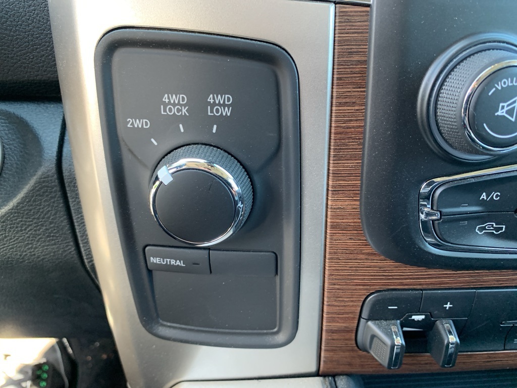 2016 Ram 2500 Laramie photo 21