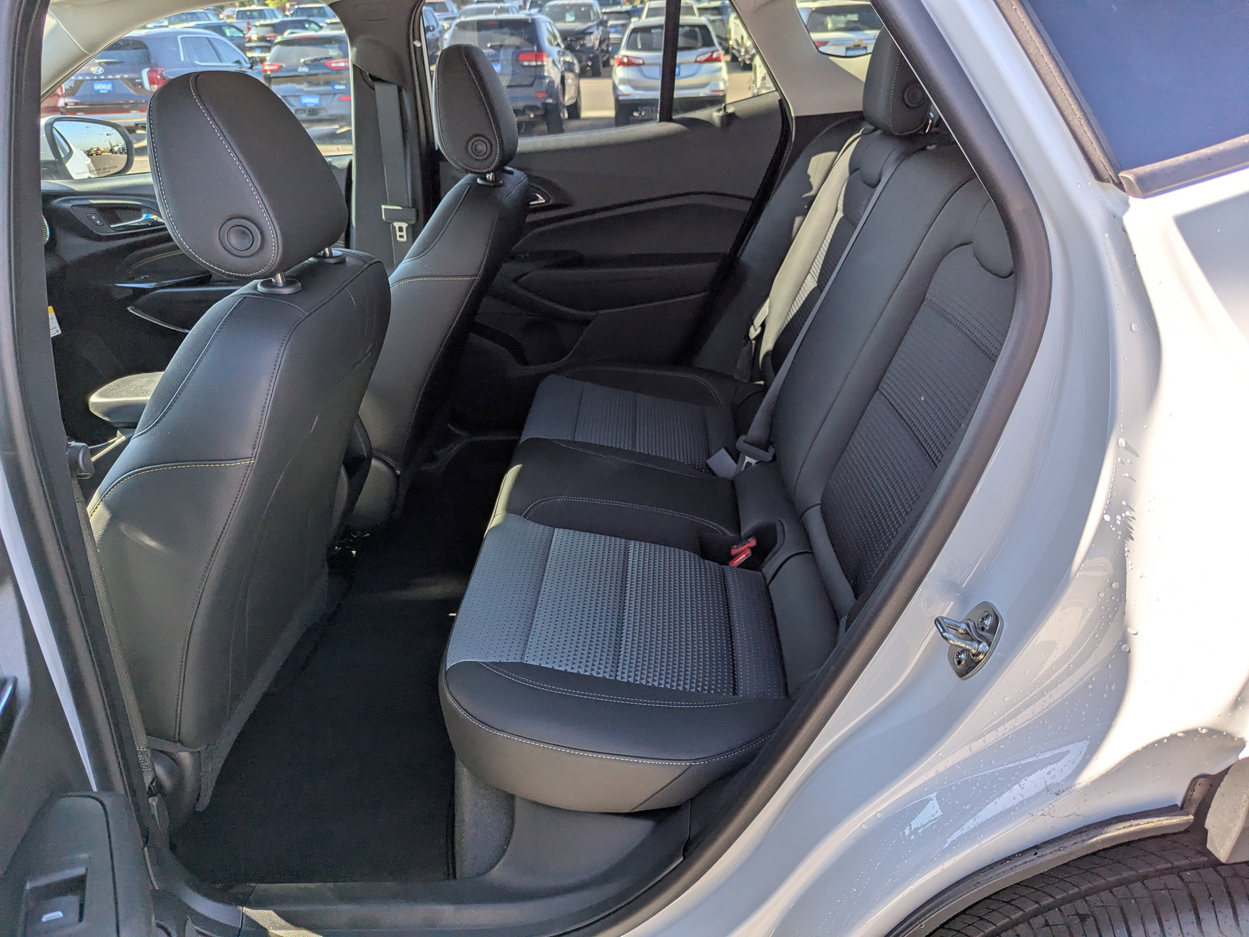 2025 Chevrolet Trax LT photo 24