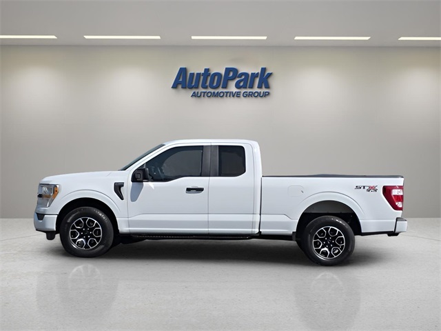 2022 Ford F-150 XL photo 2