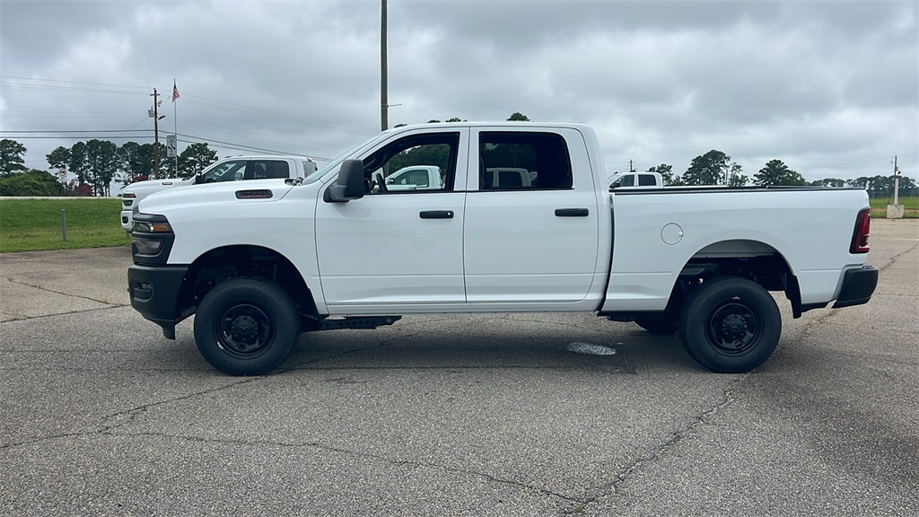 2026 Ram 2500 Tradesman photo 4