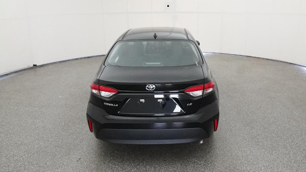 2025 Toyota Corolla LE photo 18