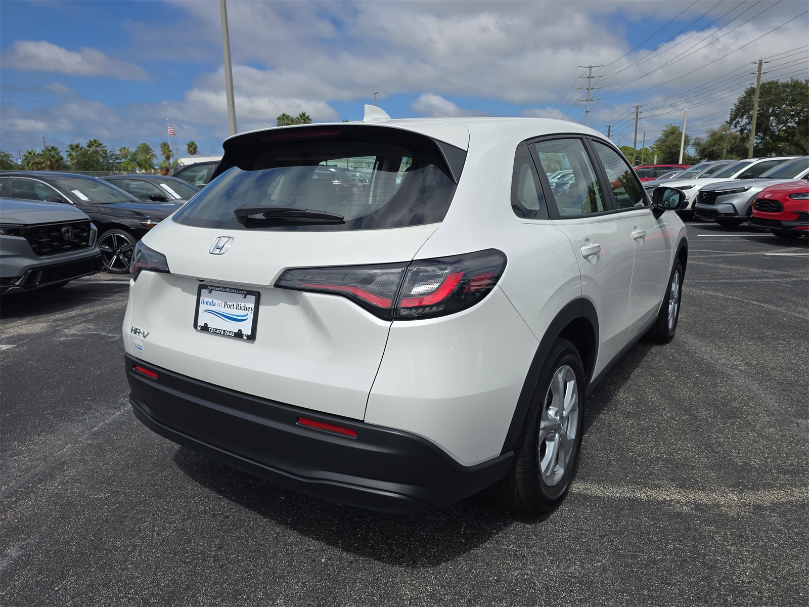 2023 Honda HR-V LX photo 2