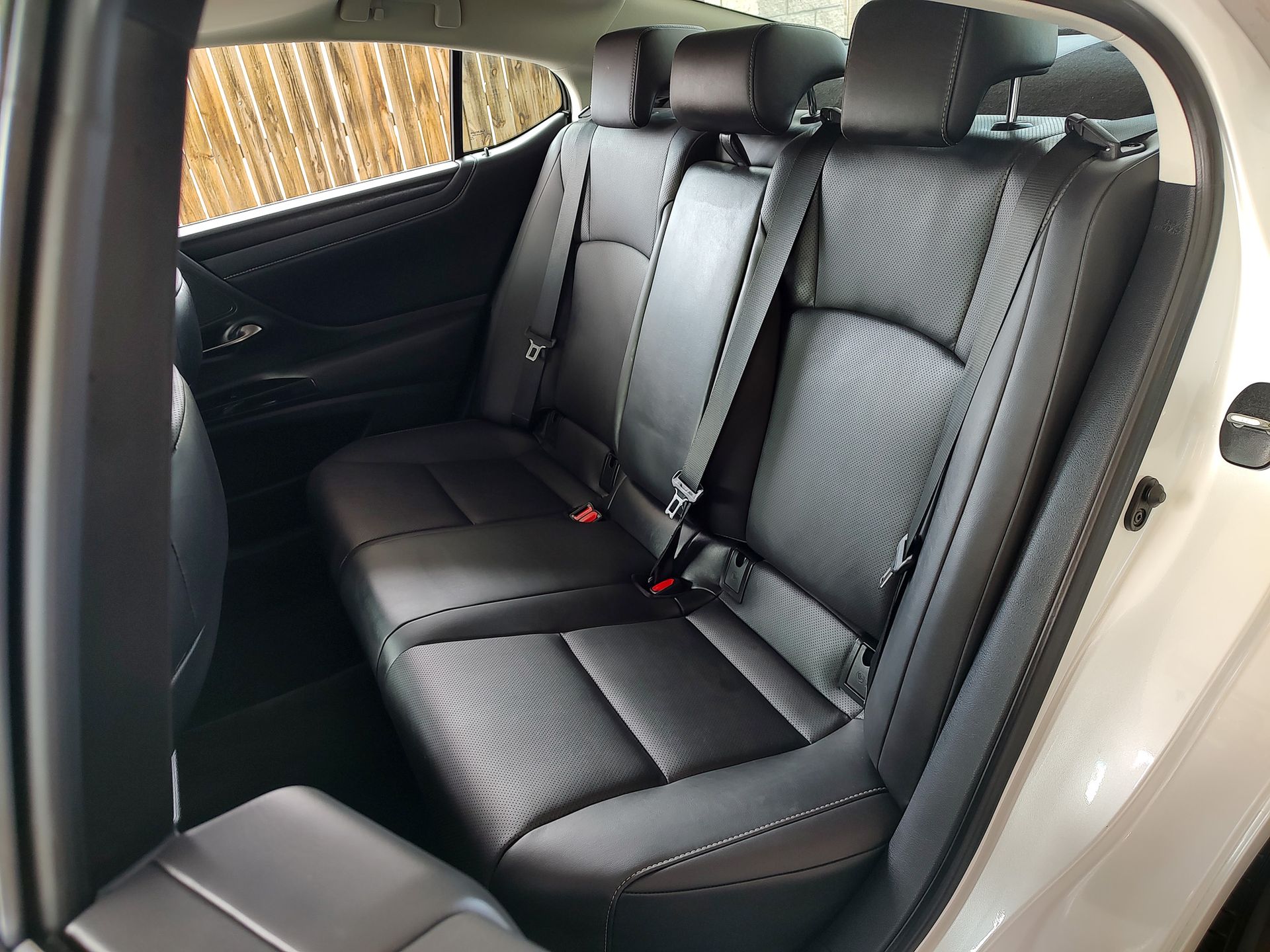 2023 Lexus ES 250 AWD photo 6