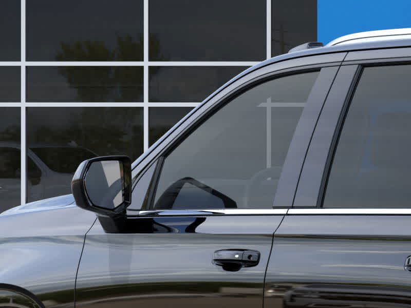 2025 Chevrolet Suburban LS photo 11