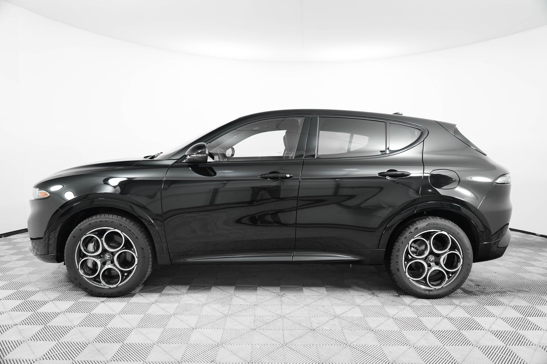 2025 Alfa Romeo Tonale photo 4