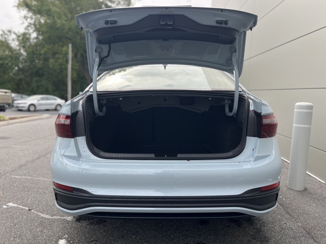 2026 Volkswagen Jetta SE photo 18