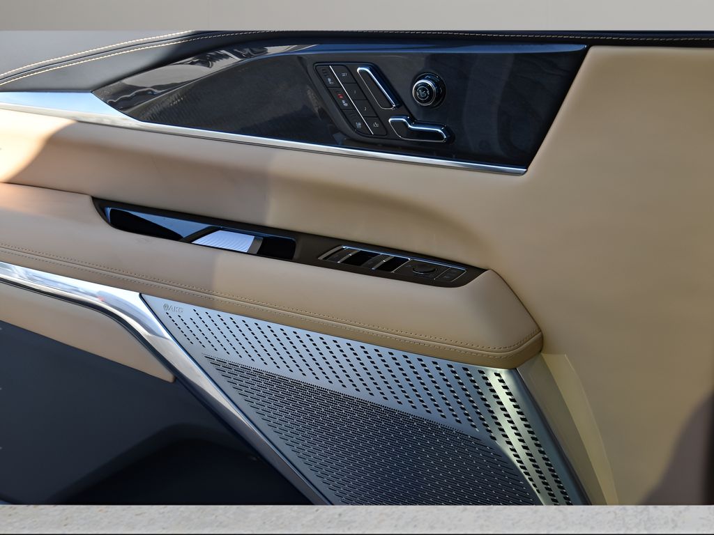 2025 Cadillac Escalade IQ Luxury photo 20