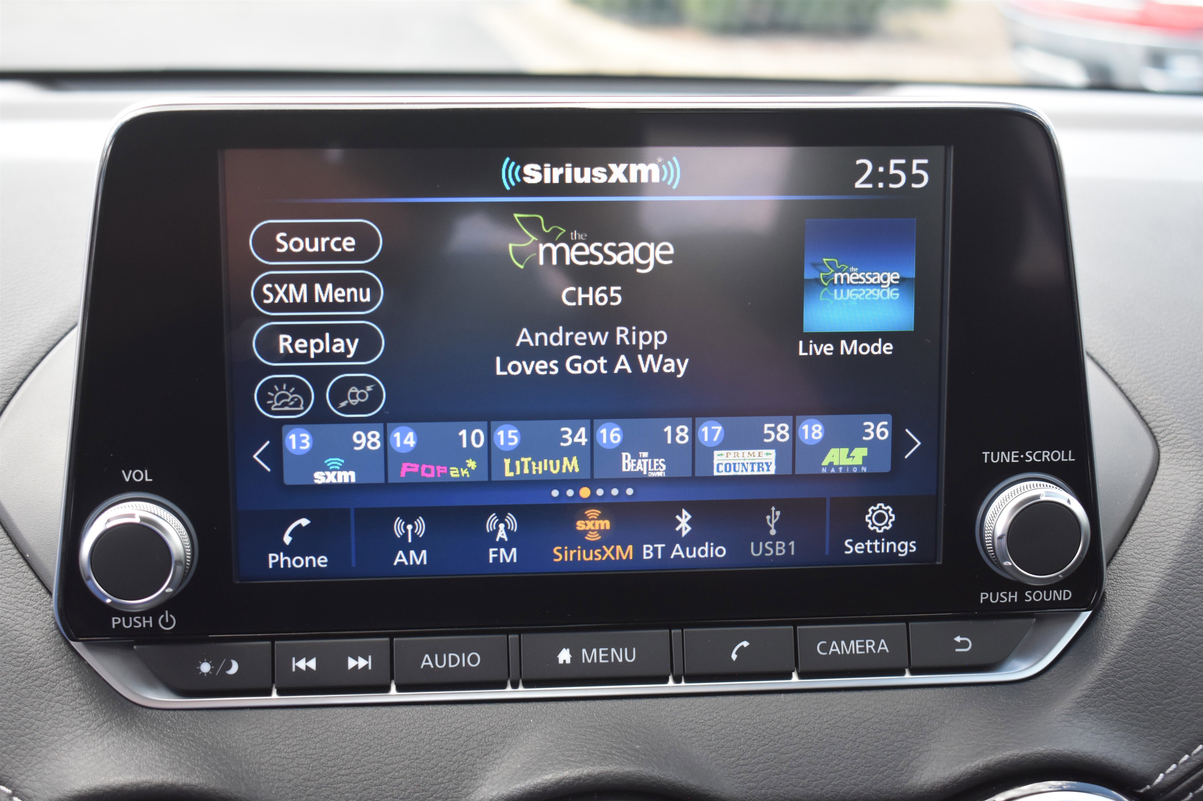 2025 Nissan Sentra SV photo 11