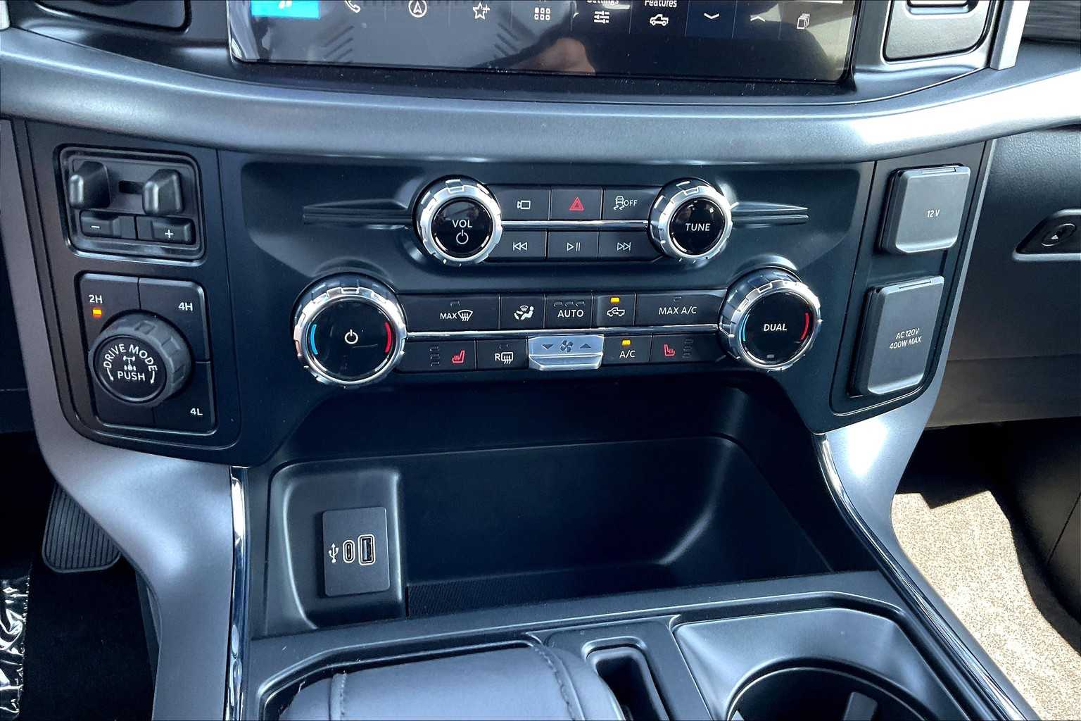 2025 Ford F-150 XLT photo 16