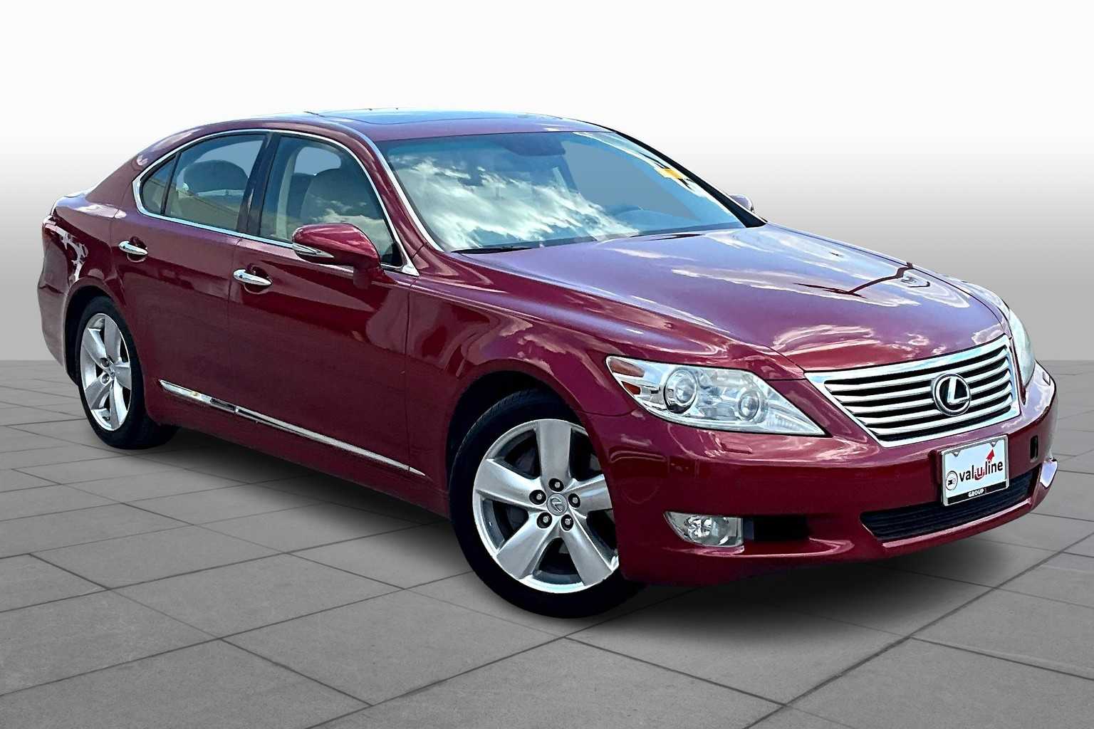 2010 Lexus LS 460 Luxury photo 2
