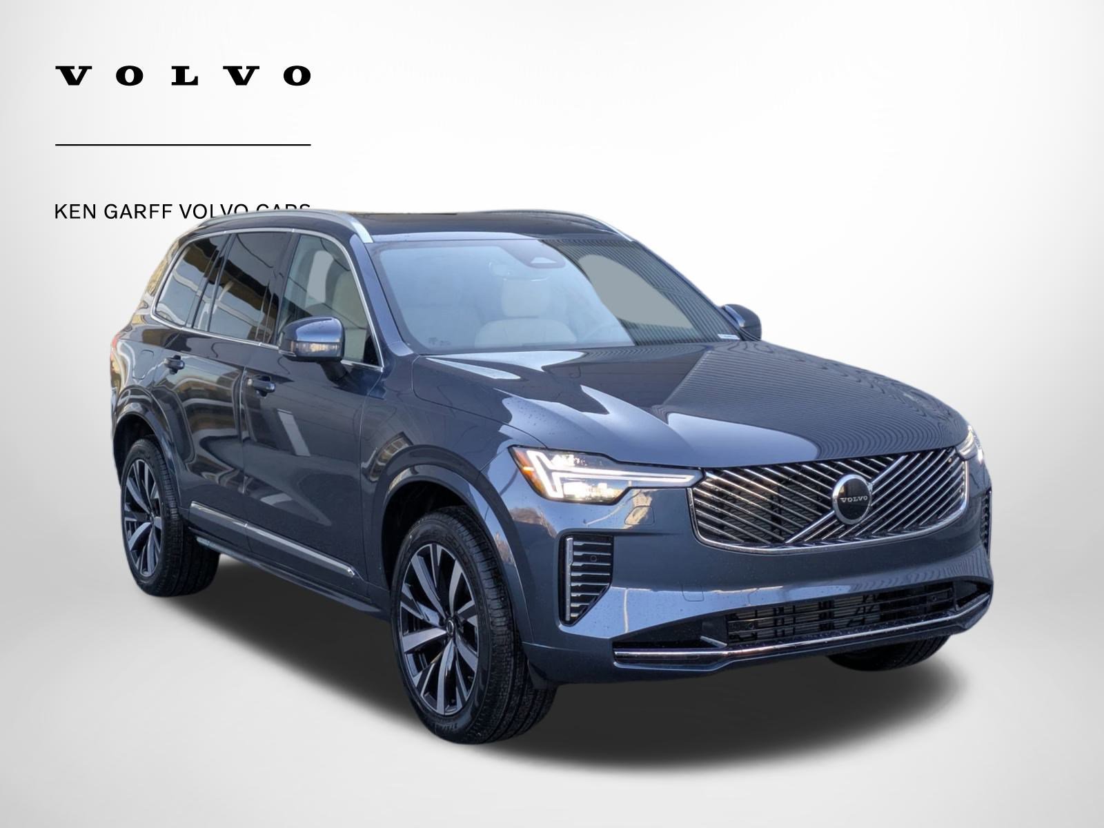 2026 Volvo XC90 Core's photo