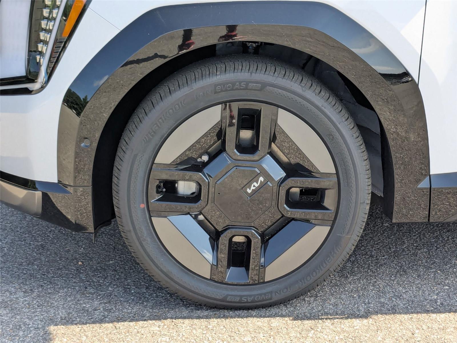 2026 Kia EV9 GT-Line photo 2