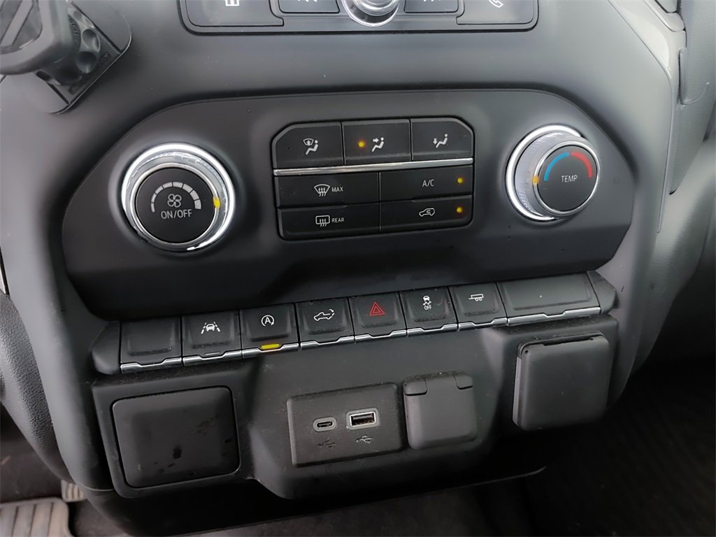 2023 Chevrolet Silverado Custom photo 20