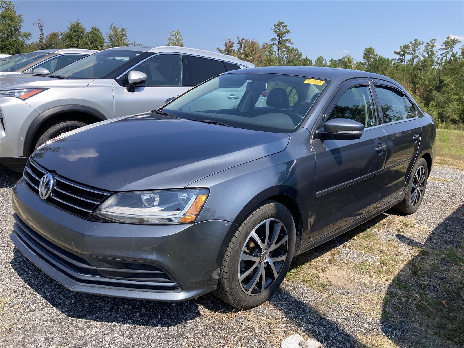 2017 Volkswagen Jetta 1.4T SE photo 2