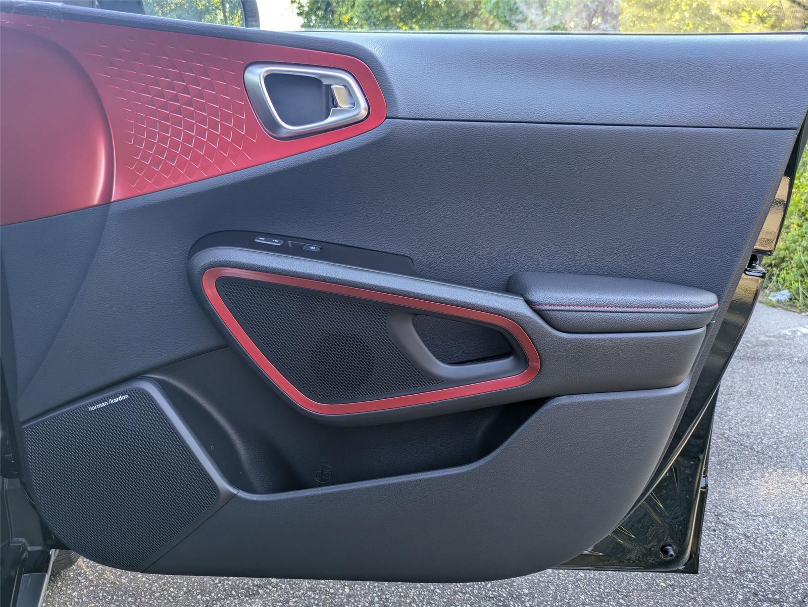 2025 Kia Soul GT-Line photo 38