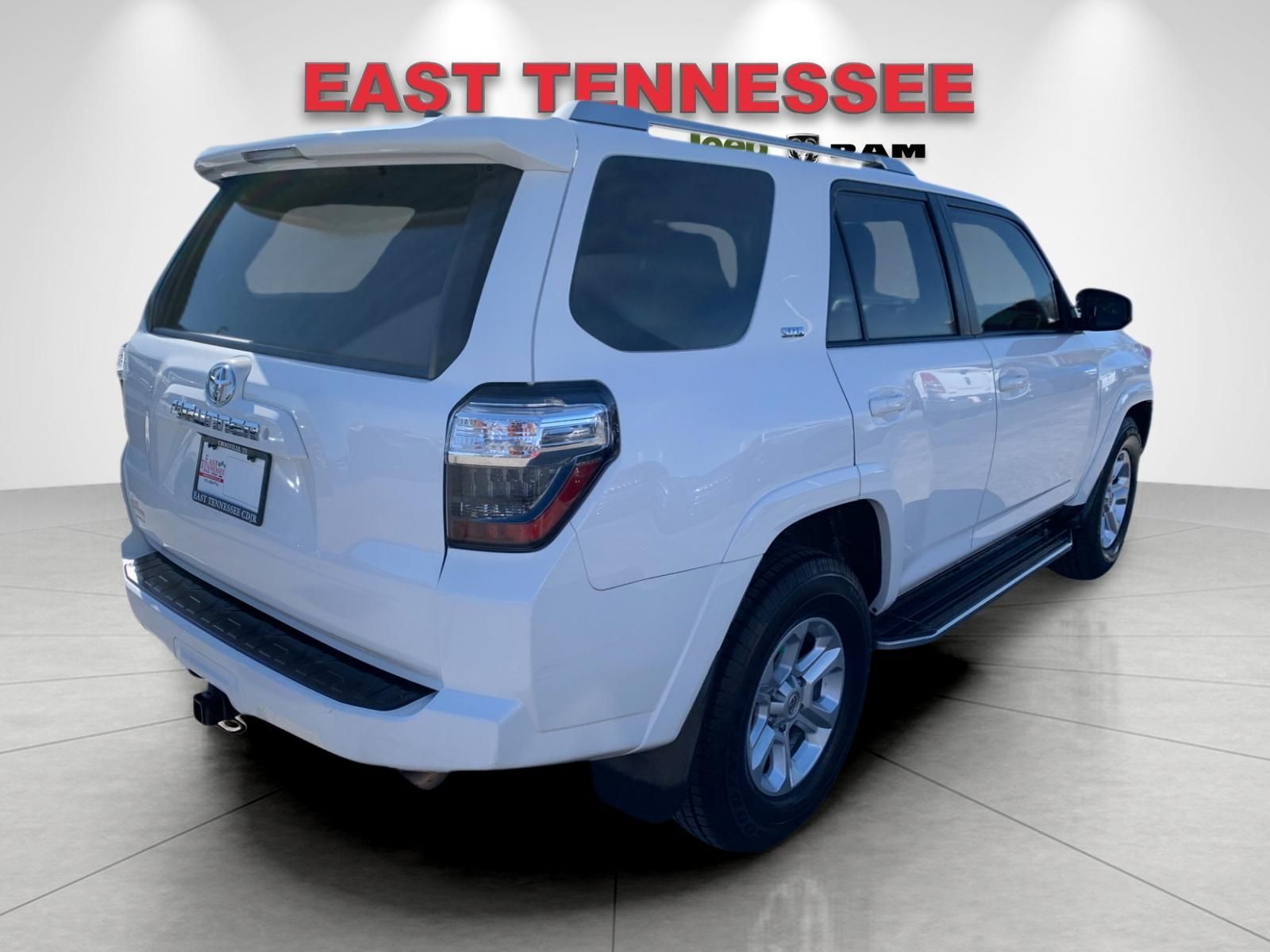 2016 Toyota 4Runner SR5 Premium photo 3