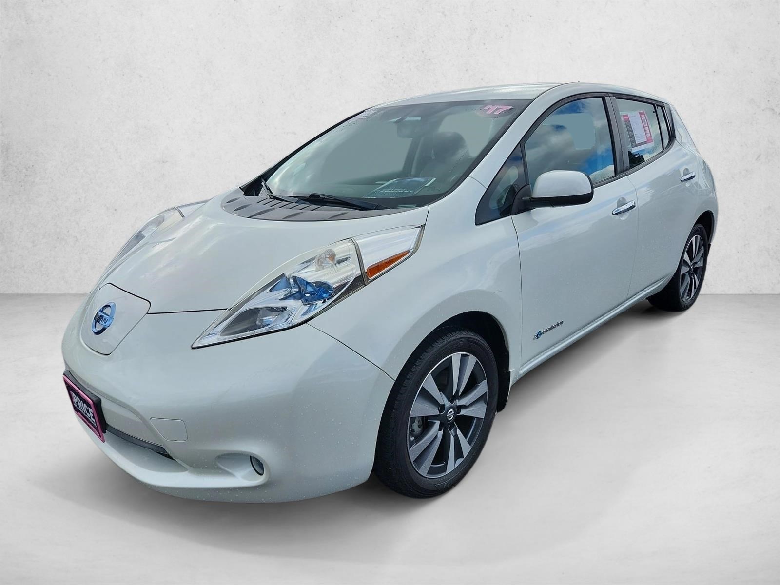 2017 Nissan Leaf SL's photo