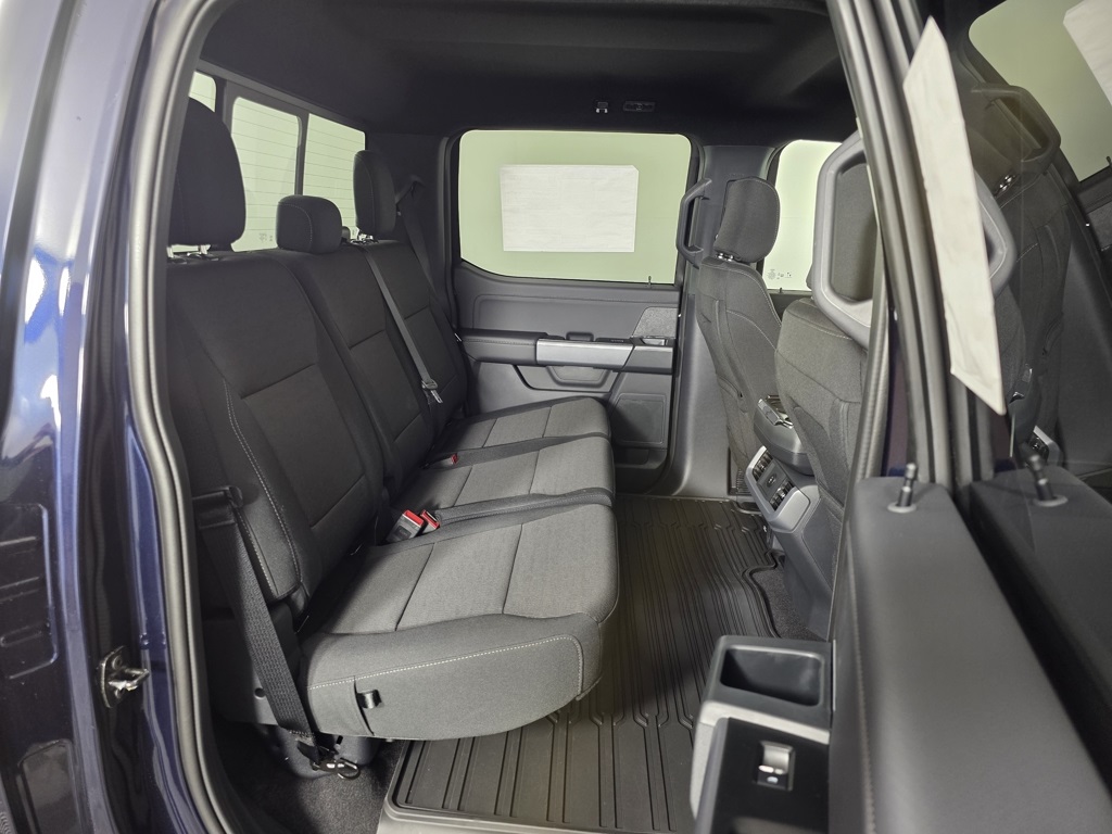 2025 Ford F-150 XLT photo 18