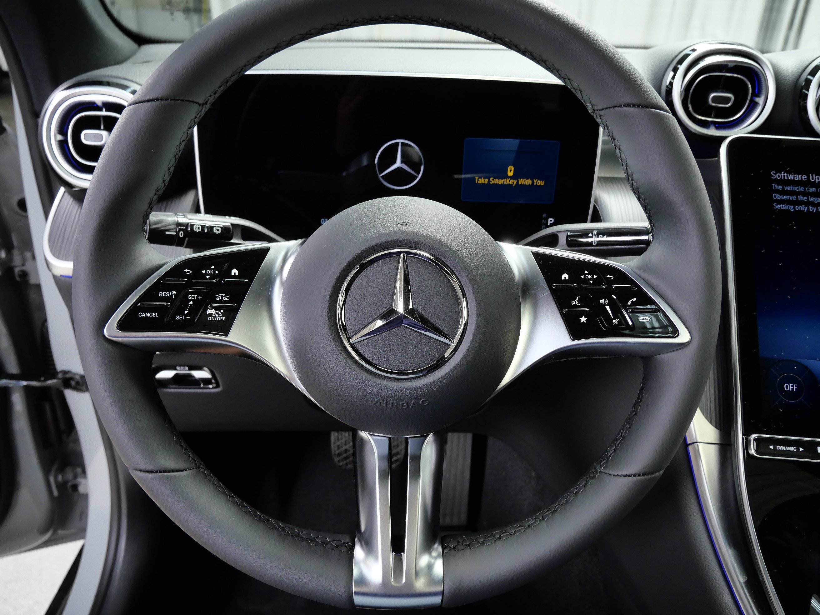 2026 Mercedes Benz GLC 350e 4MATIC photo 11