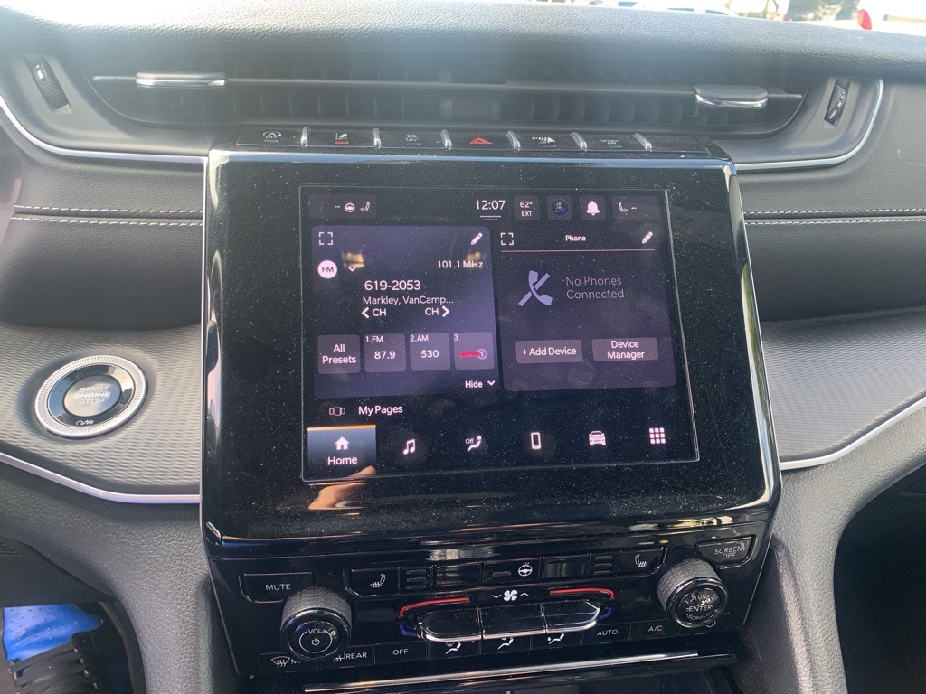 2024 Jeep Grand Cherokee Altitude photo 12