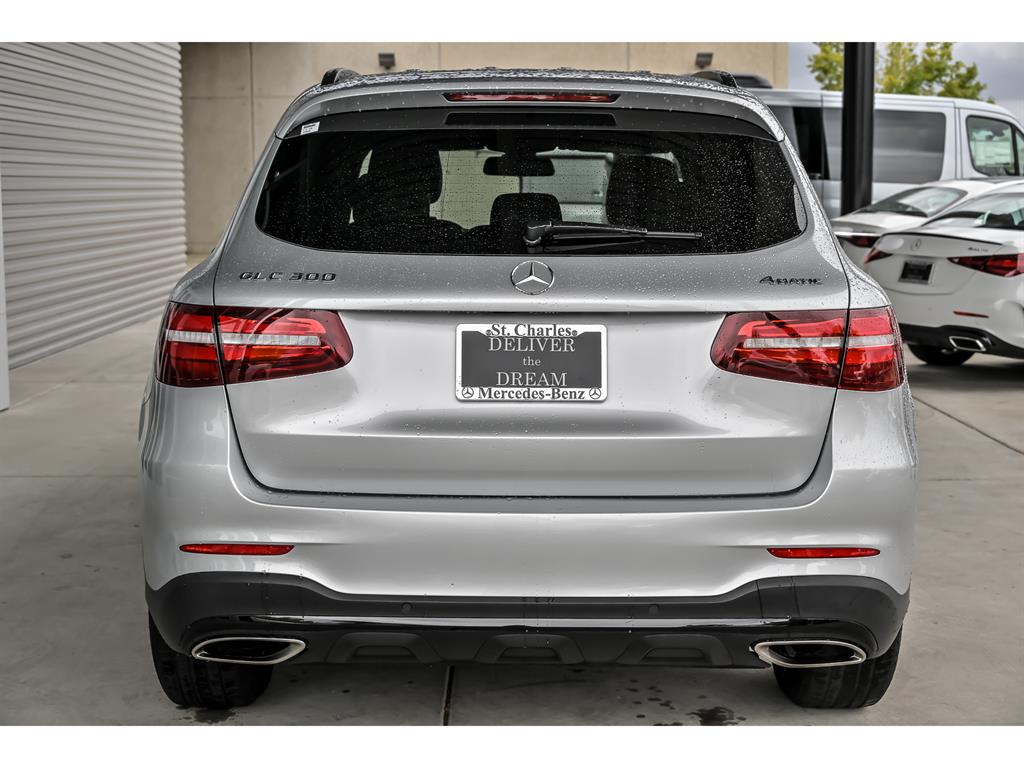 2019 Mercedes Benz GLC 300 4MATIC photo 3
