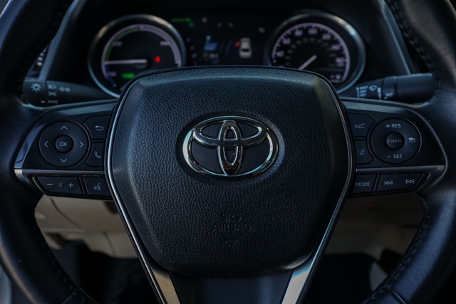 2018 Toyota Camry Hybrid XLE photo 21