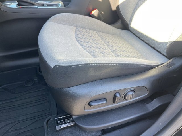 2023 Chevrolet Equinox LS photo 14