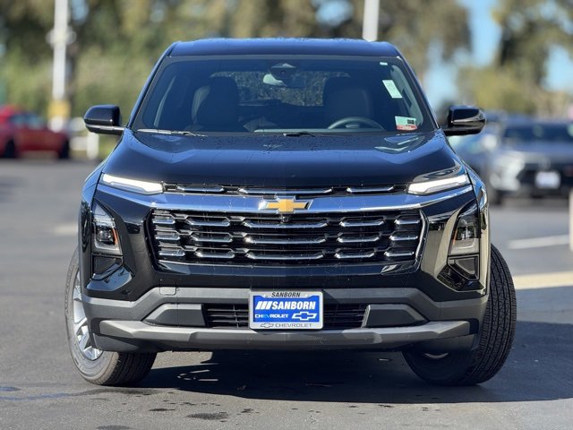 2026 Chevrolet Equinox LT photo 2