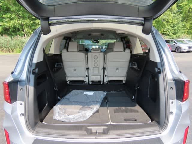 2025 Honda Odyssey Touring photo 9
