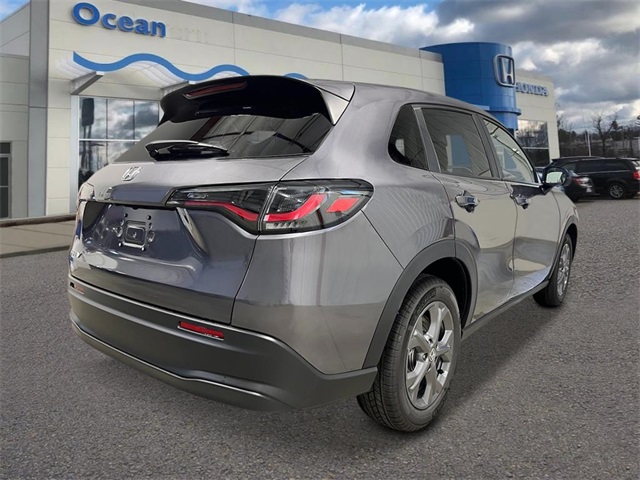 2026 Honda HR-V LX photo 5