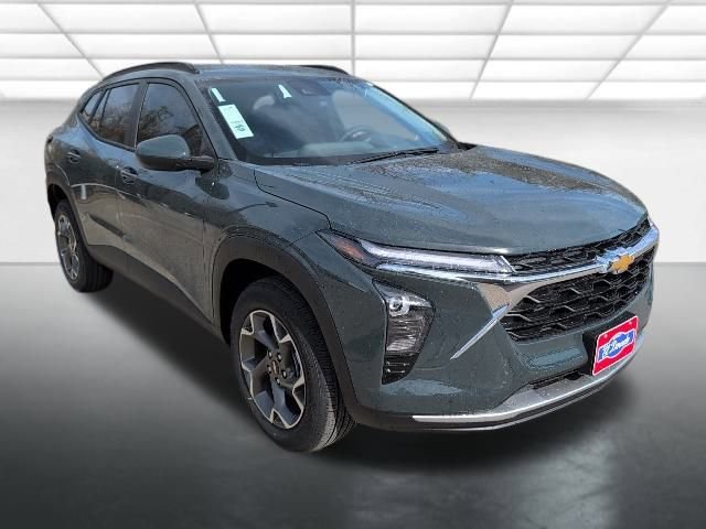 2026 Chevrolet Trax LT's photo