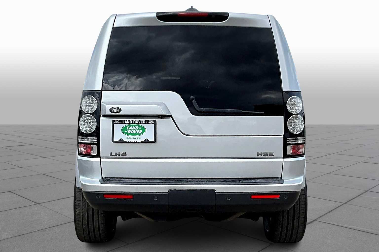 2016 Land Rover LR4 HSE photo 4