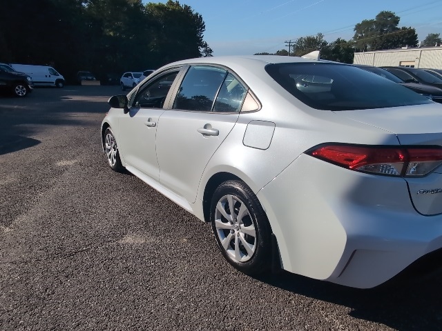 2025 Toyota Corolla LE photo 7