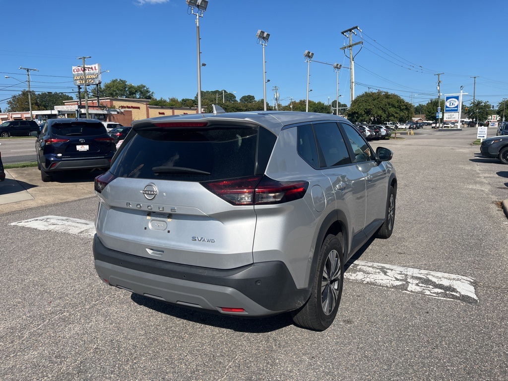 2023 Nissan Rogue SV photo 3
