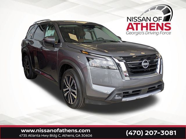 2025 Nissan Pathfinder Platinum's photo