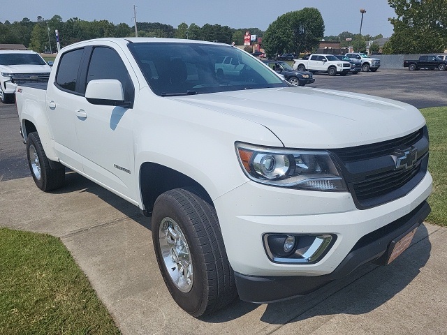 2016 Chevrolet Colorado Z71 photo 3