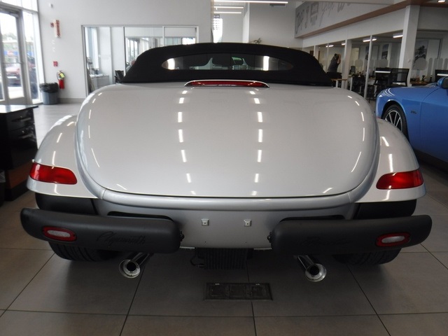 2000 Plymouth Prowler Base photo 15