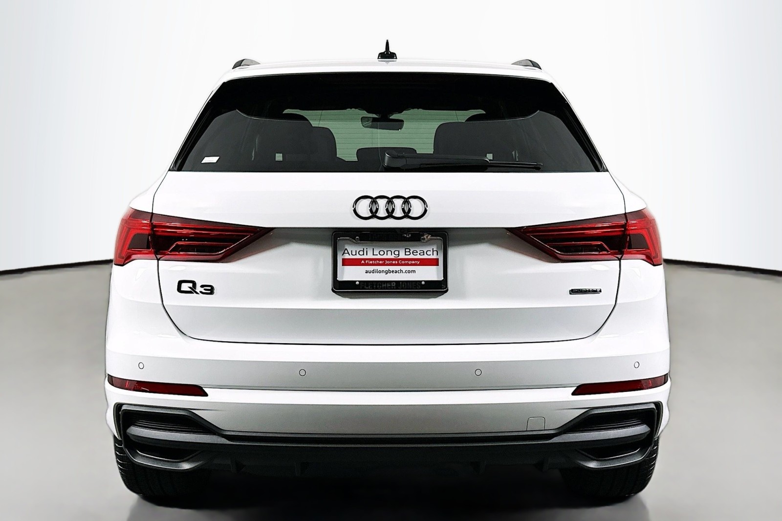 2025 Audi Q3 S line Premium photo 3