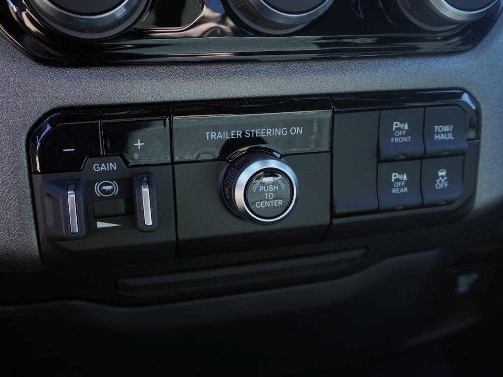2026 Ram 1500 Warlock photo 19