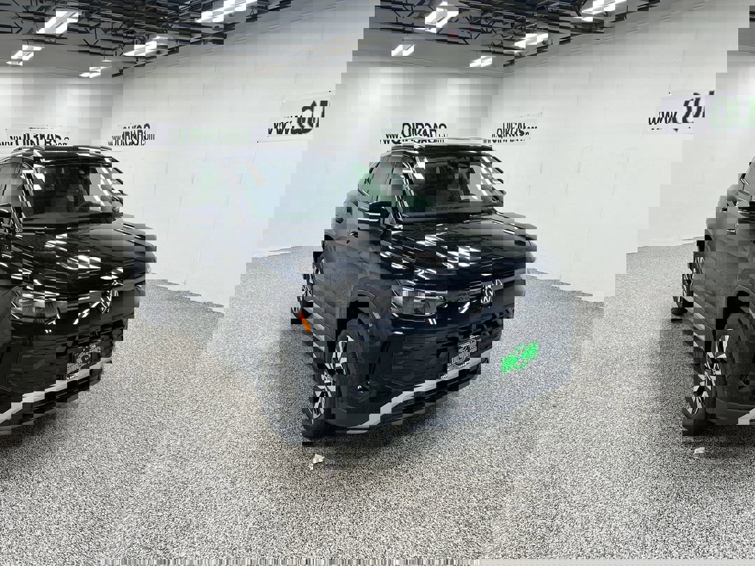 2025 Volkswagen Tiguan S's photo