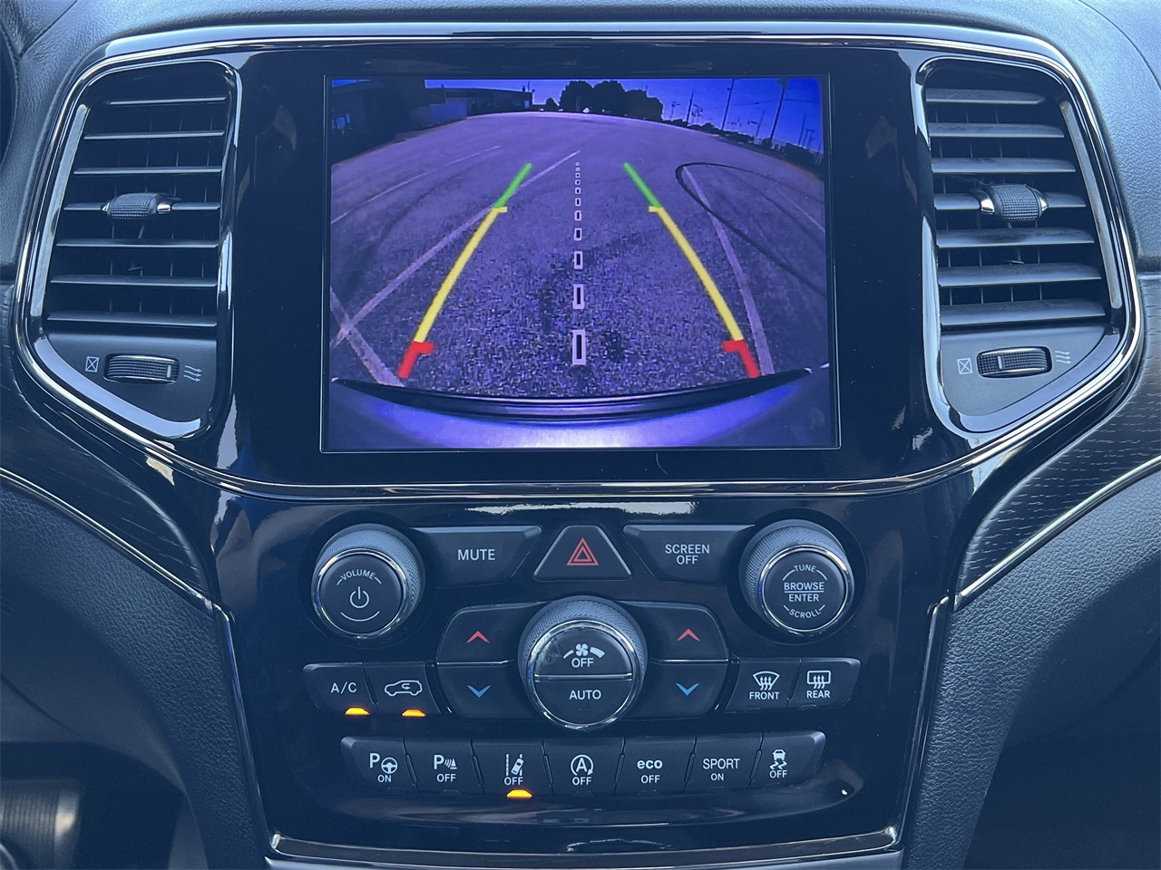 2021 Jeep Grand Cherokee Overland High Altitude photo 4