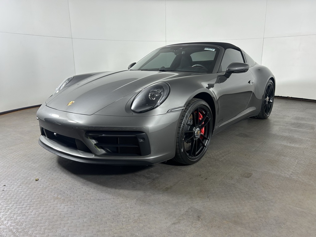 2024 Porsche 911 GTS