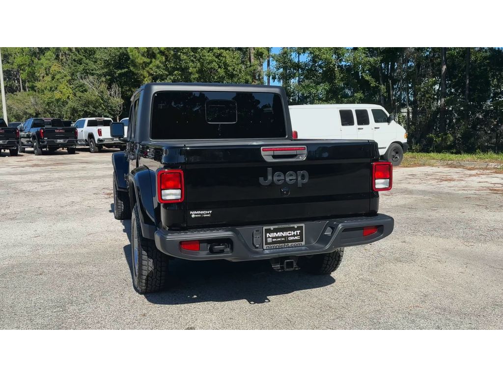2022 Jeep Gladiator Sport S photo 3