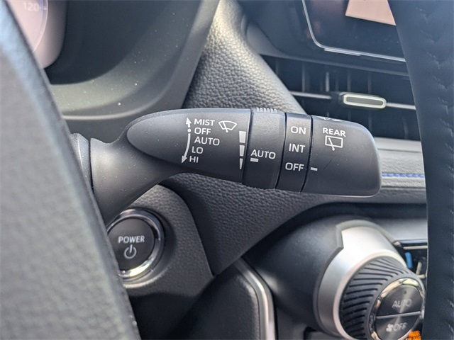 2025 Toyota RAV4 Hybrid XSE photo 30