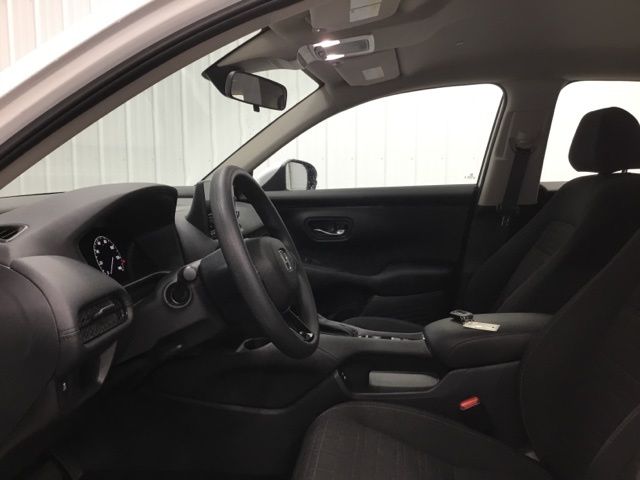 2025 Honda HR-V LX photo 2