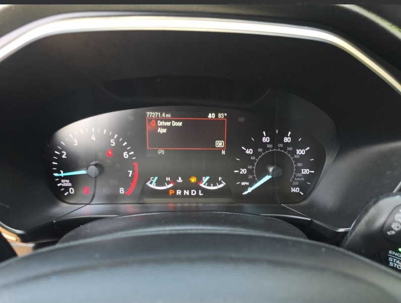 2020 Ford Escape SE photo 9