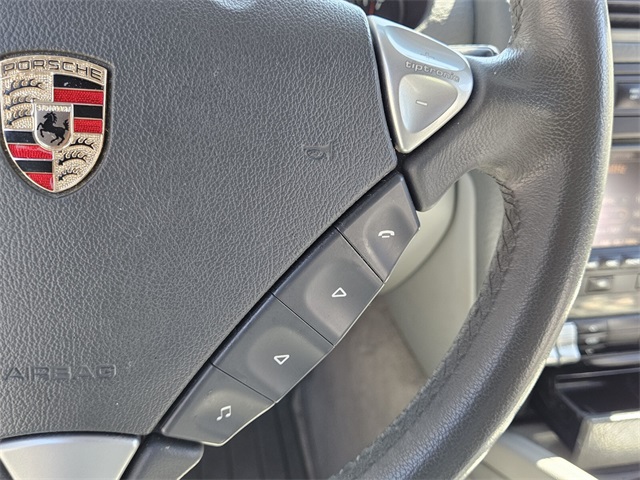 2010 Porsche Cayenne Base photo 23