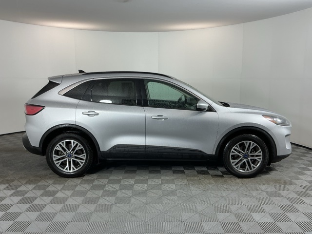 2020 Ford Escape SEL photo 4