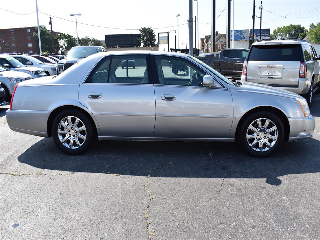 2008 Cadillac DTS photo 4